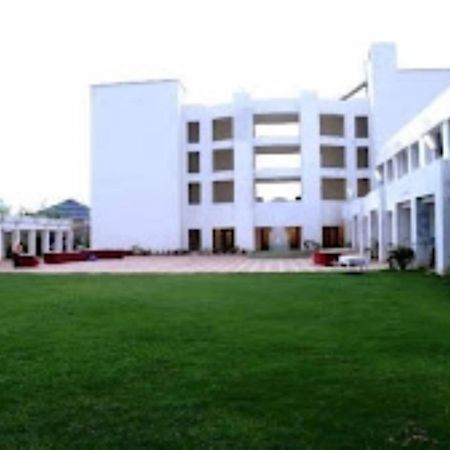 Blue Lily Beach Resort Puri Exterior photo